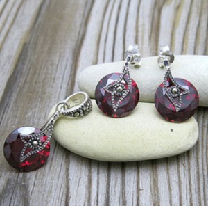 Půvab velkého zirkonu Půvab velkého zirkonu