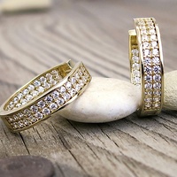 Osvěžte svůj šperkový arzenál: Kulaté náušnice pro každou ženu