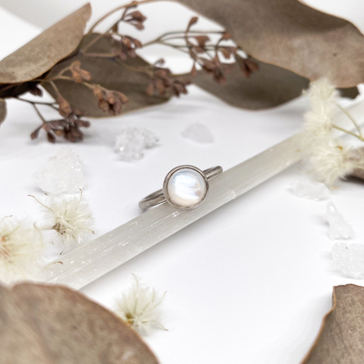 Stříbrný matný prsten ~ perleť Stříbrný matný prsten ~ perleť