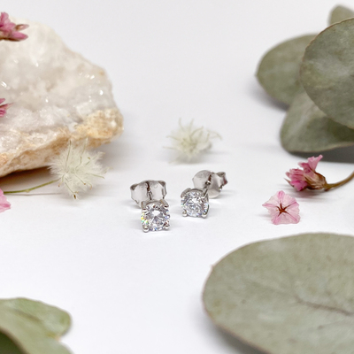 Stříbrné náušnice - zirkon Stříbrné náušnice - zirkon