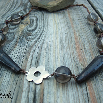 Náhrdelník – záhněda, kuličky, kytička, slzy