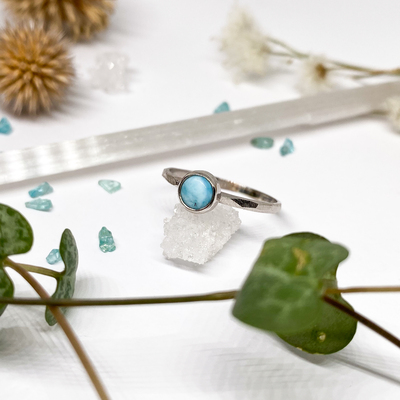 Stříbrný broušený prsten ~ Larimar