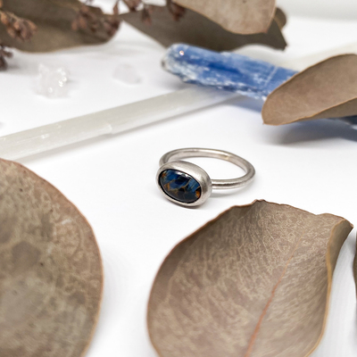 Stříbrný matný prsten ~ přírodní pietersit Stříbrný matný prsten ~ přírodní pietersit