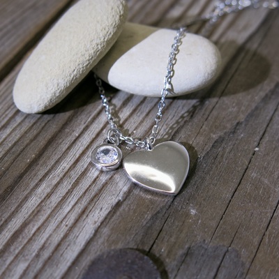 Náhrdelník s přívěsky ~ srdíčko, zirkon Náhrdelník s přívěsky ~ srdíčko, zirkon