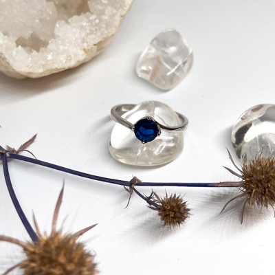 Stříbrný prsten s modrým zirkonem Stříbrný prsten s modrým zirkonem