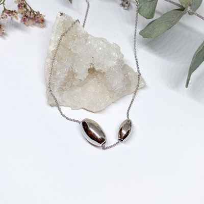 Náhrdelník s korálky ~ stříbro  Náhrdelník s korálky ~ stříbro