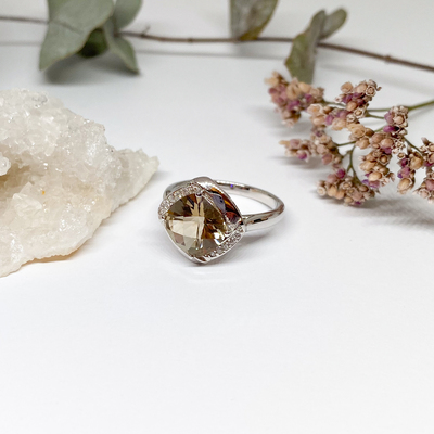 Prsten se Záhnědou Prsten se Záhnědou