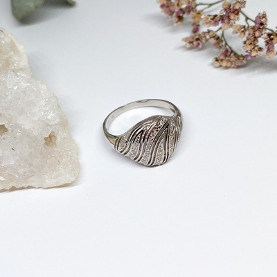 Stříbrný prsten se zirkony Stříbrný prsten se zirkony