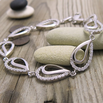 Zirkony ~ stříbrný náramek Zirkony ~ stříbrný náramek