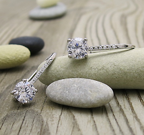 Stříbrné náušnice na patent ~ zirkony 1