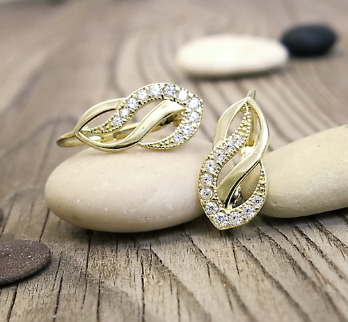 Romantické zlaté náušnice se zirkony Romantické zlaté náušnice se zirkony 1