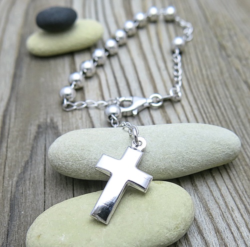 Křížek a kuličky ~ stříbrný náramek Křížek a kuličky ~ stříbrný náramek 1