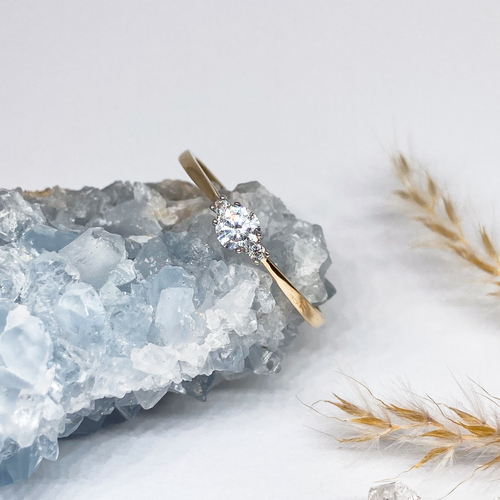 Prsten se zirkonem ~ žluté zlato  1