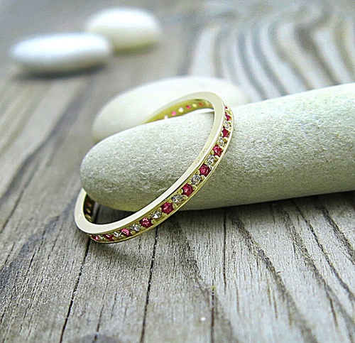 Prsten ze žlutého zlata se zirkony 1