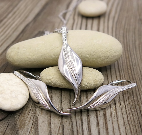 Souprava ze stříbra se zirkony 1