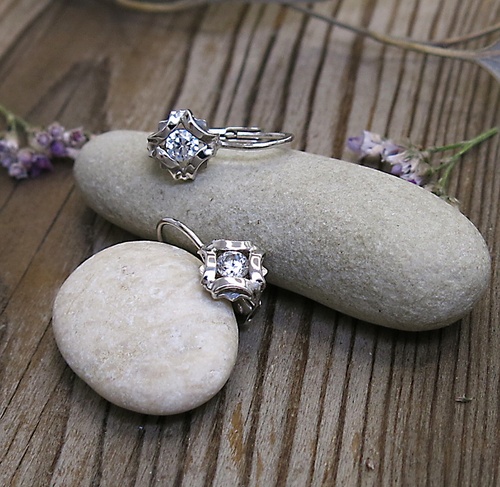 Bílé zlato ~ náušnice s čirými zirkony 1