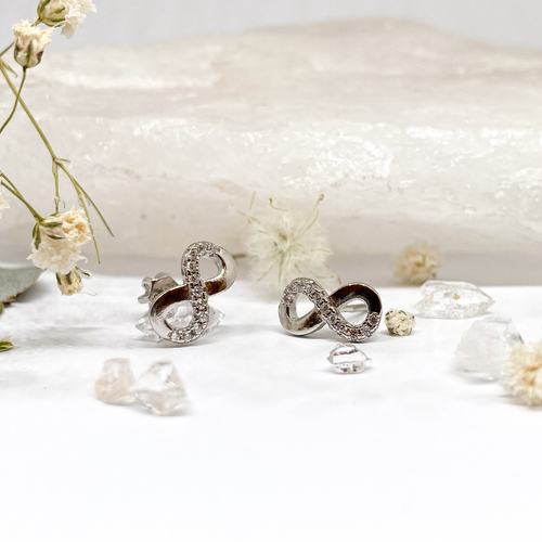 Stříbrné náušnice na šroubek - nekonečno se zirkony 1