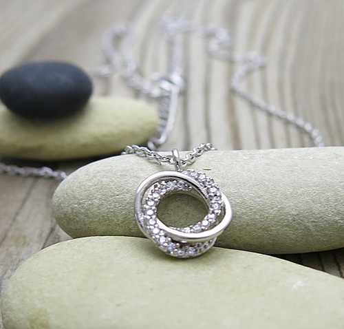 Elegantní stříbrný náhrdelník 1