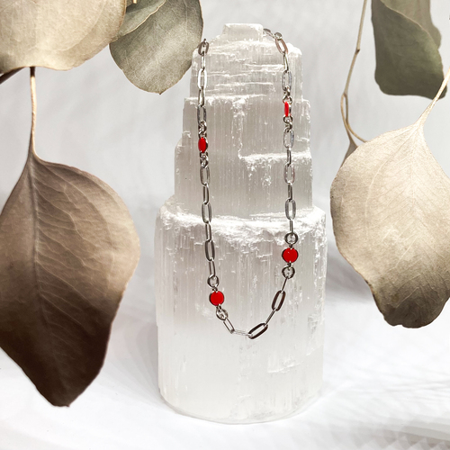 Řetízek na kotník s červenými prvky ~ stříbro 1