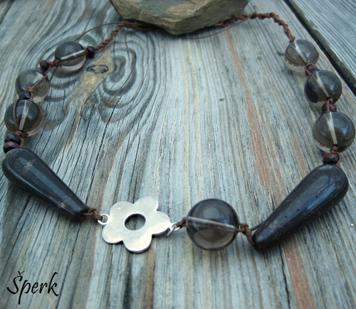 Náhrdelník – záhněda, kuličky, kytička, slzy 1