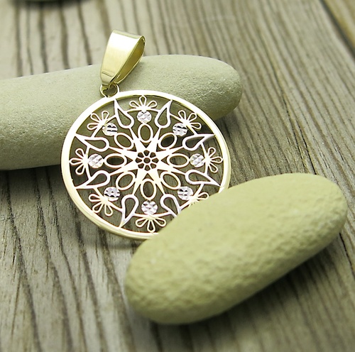 Zlatý přívěsek ~ mandala 1