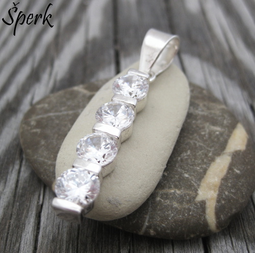 Stříbro ... přívěšek ... zirkony ... 1