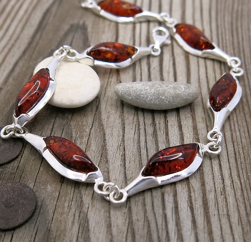 Stříbrný náramek s jantarem Stříbrný náramek s jantarem 1