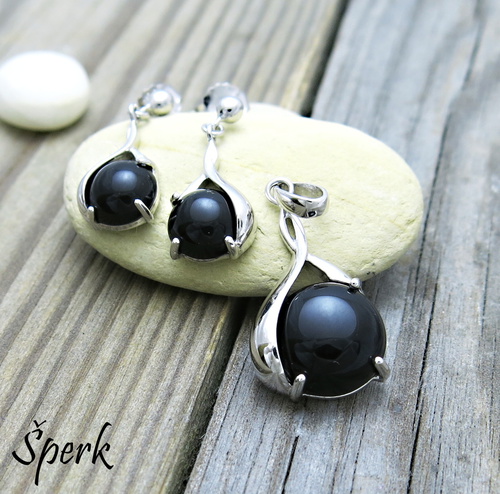 Stříbrná souprava s černým onyxem ve tvaru kapky 1