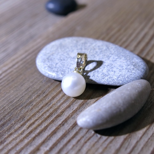 Přívěs ~ žluté zlato, říční perla 1