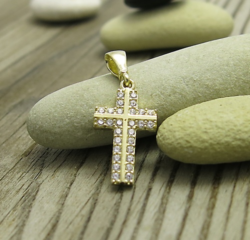 Zirkony a žluté zlato ~ přívěšek křížek 1