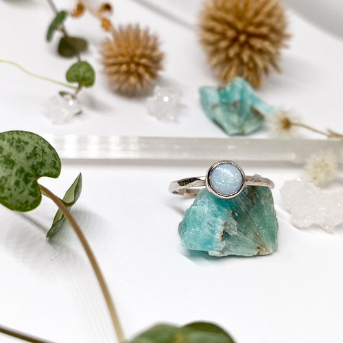 Stříbrný broušený prsten ~ Opál Stříbrný broušený prsten ~ Opál 1