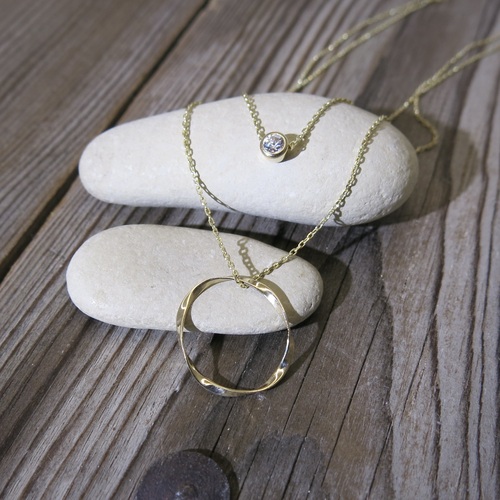 Elegantní náhrdelník ~ kruh a zirkon 1