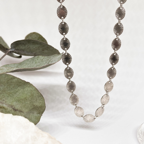 Stříbrný řetízek z broušených placiček Stříbrný řetízek z broušených placiček 1