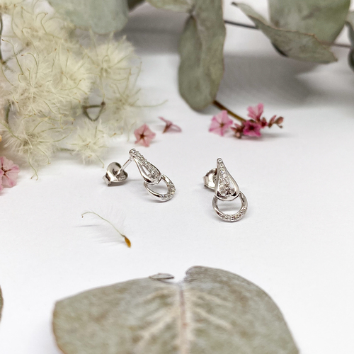 Stříbrné náušnice se zirkony - abstraktní Stříbrné náušnice se zirkony - abstraktní 1