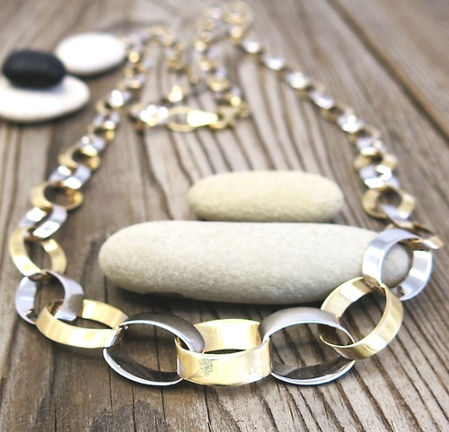 Luxusní zlatý náhrdelník 1