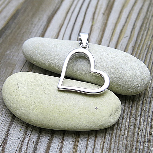Stříbrné srdce - přívěsek Stříbrné srdce - přívěsek 1