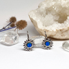 Stříbrné náušnice s modrým syntetickými opály a zirkony - květina Stříbrné náušnice s modrým syntetickými opály a zirkony - květina 2