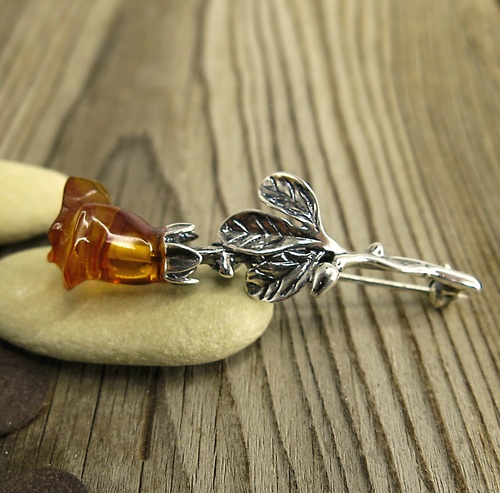 Stříbrná brož ~ jantarová růže Stříbrná brož ~ jantarová růže 1