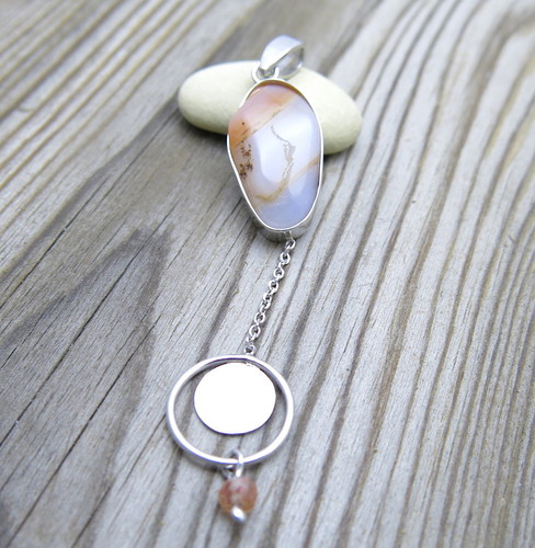 Stříbrný přívěsek s achátem 1