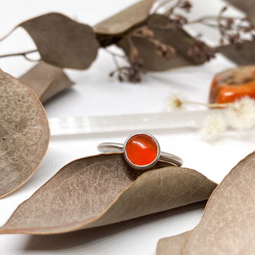 Stříbrný matný prsten ~ přírodní karneol Stříbrný matný prsten ~ přírodní karneol 1