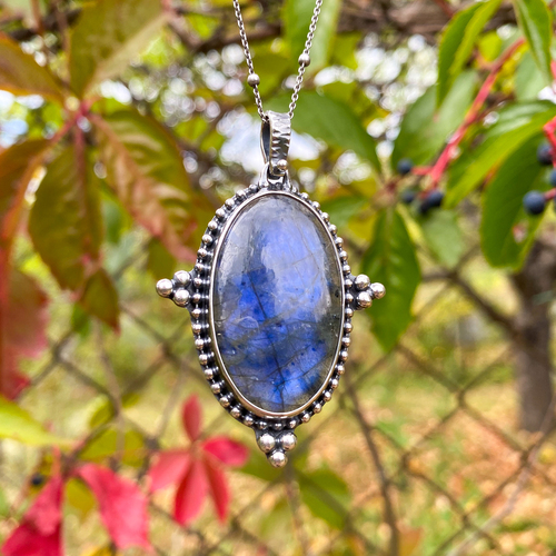 Labradorit příspěvek ve stříbře